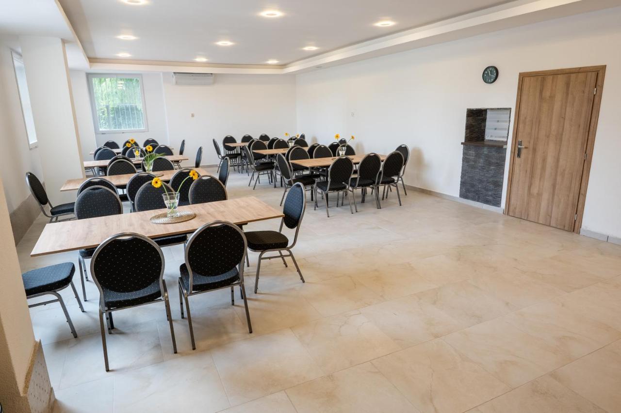 Rekreacne Stredisko Patince - Family Resort Dış mekan fotoğraf